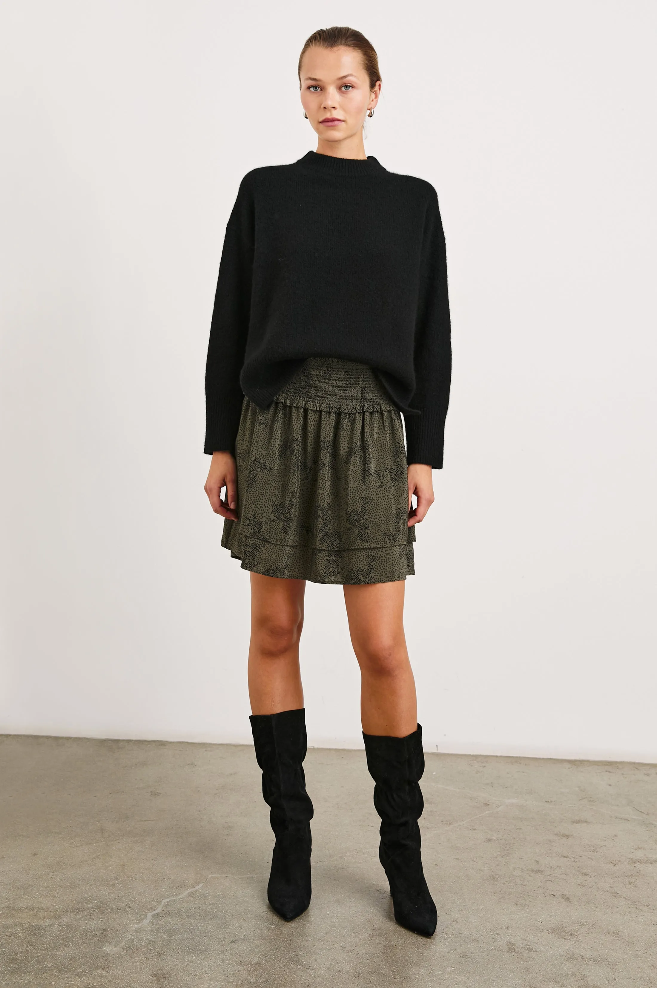 ADDISON SKIRT - OLIVE PEBBLE Rails