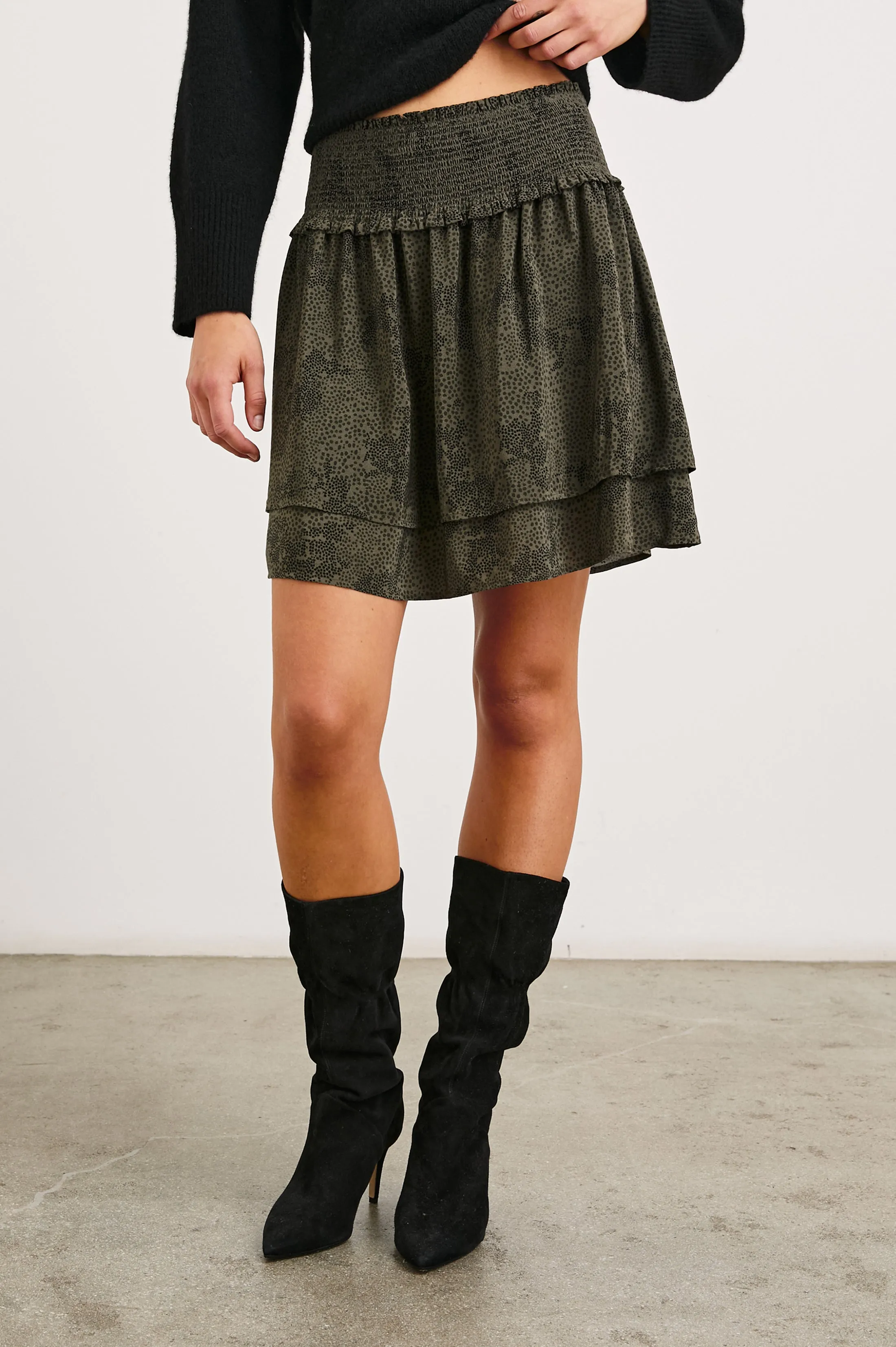 ADDISON SKIRT - OLIVE PEBBLE Rails