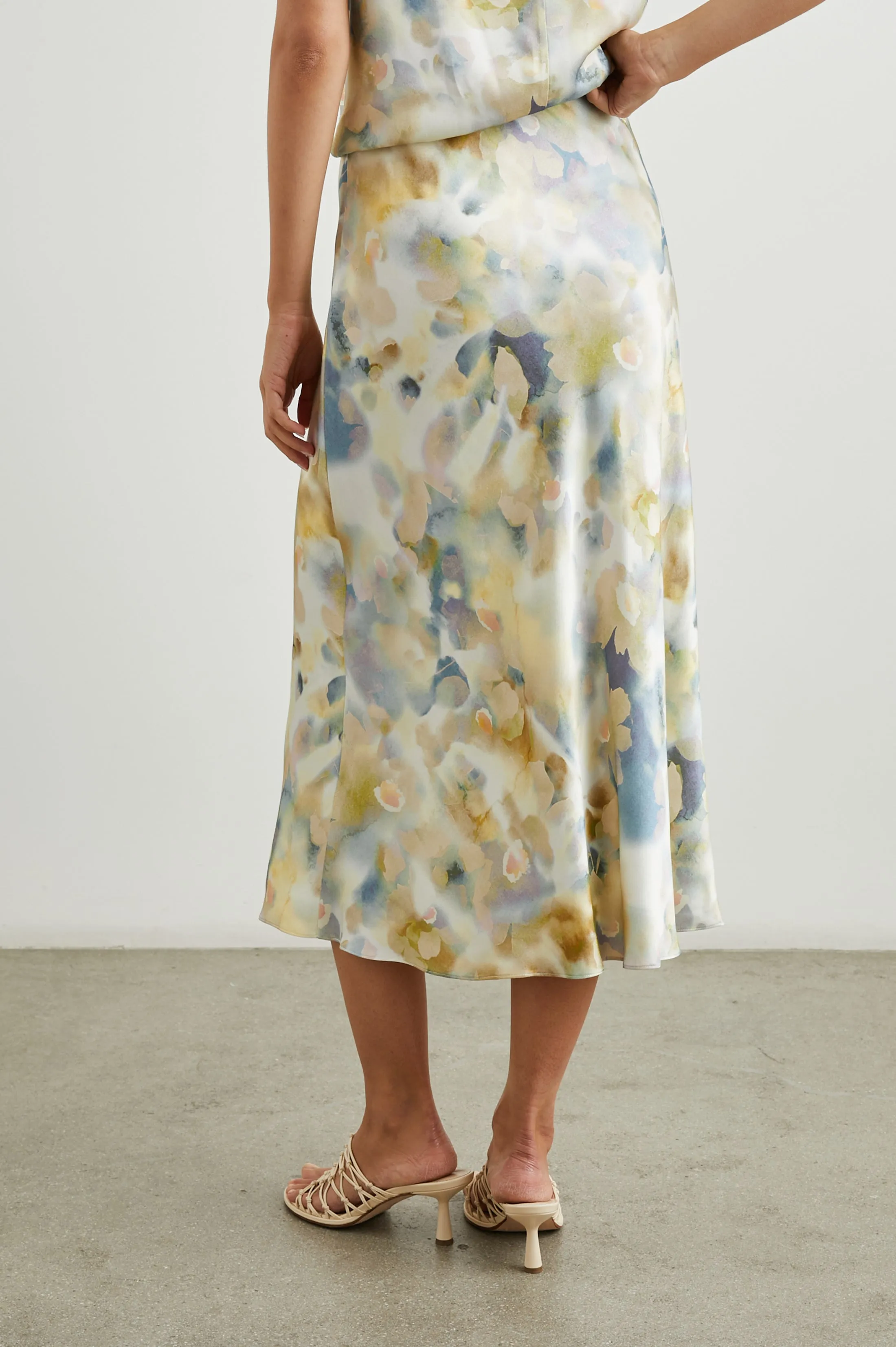 ANYA SKIRT - DIFFUSED BLOSSOM Rails