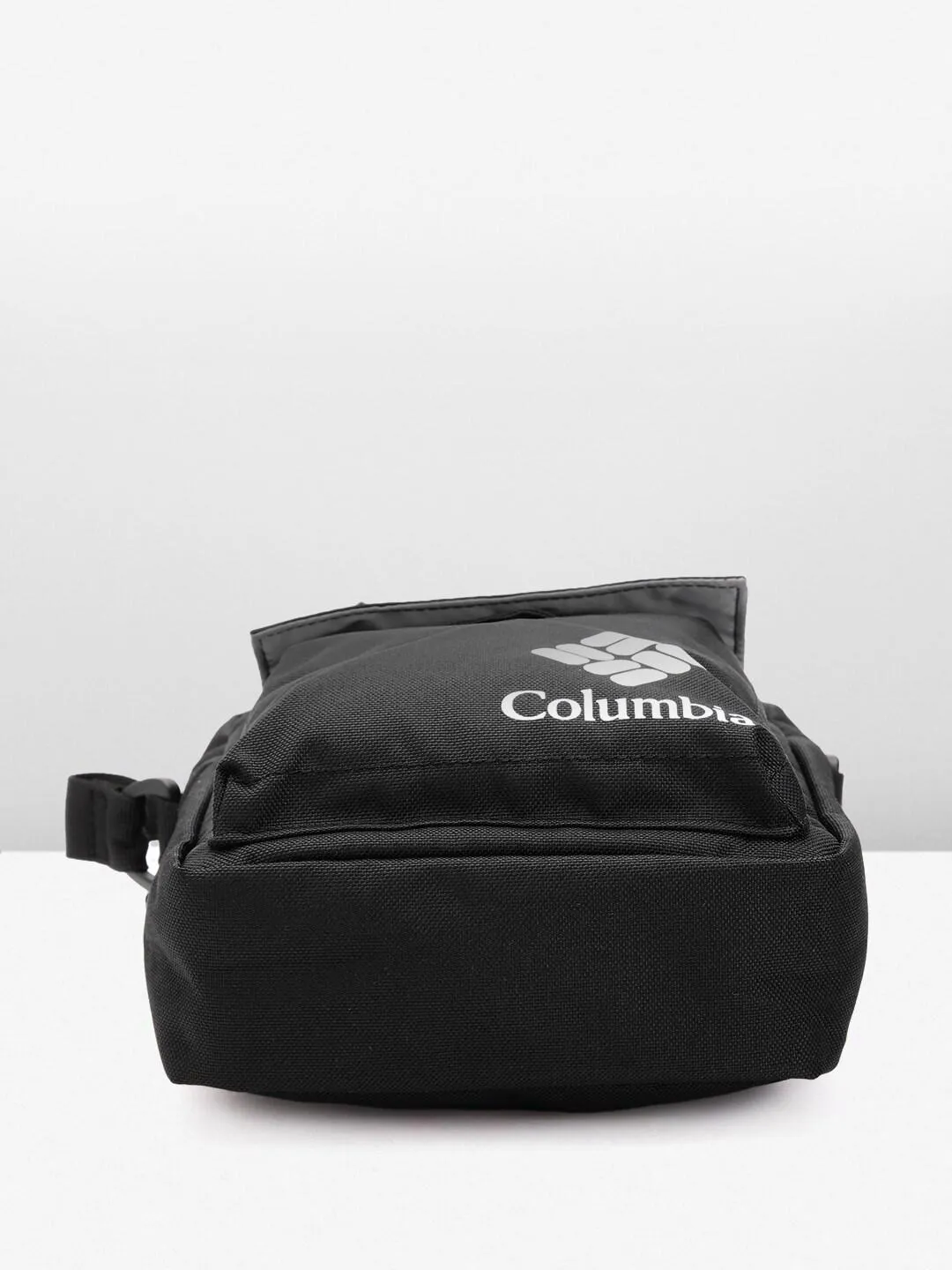 Columbia Unisex Black Zigzag Side Bag