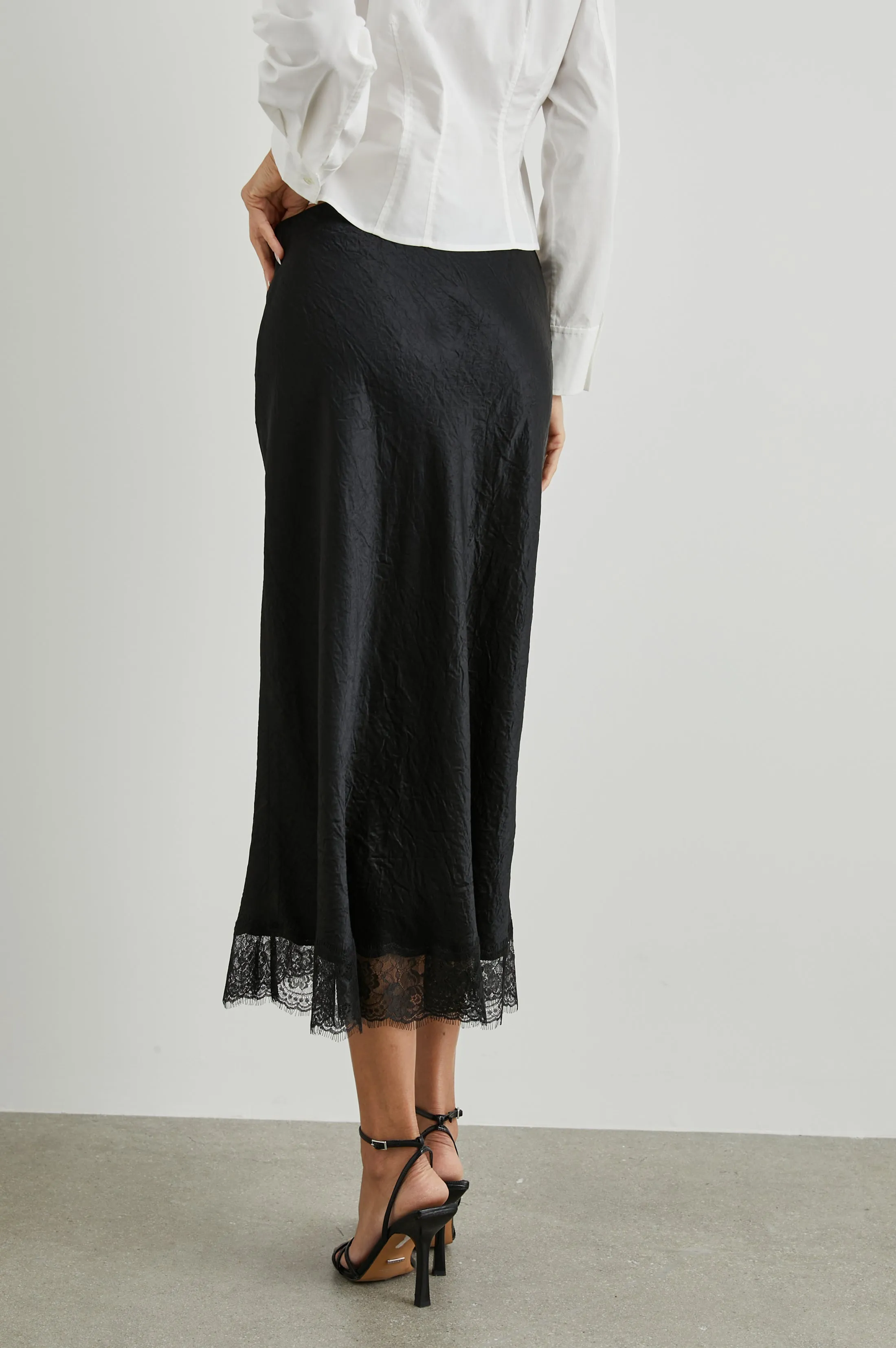 EBONY SKIRT - BLACK Rails