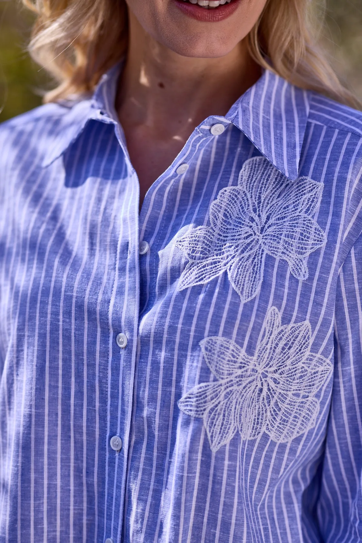 Gun Hill Womens Tabay Shirt - Blue/white
