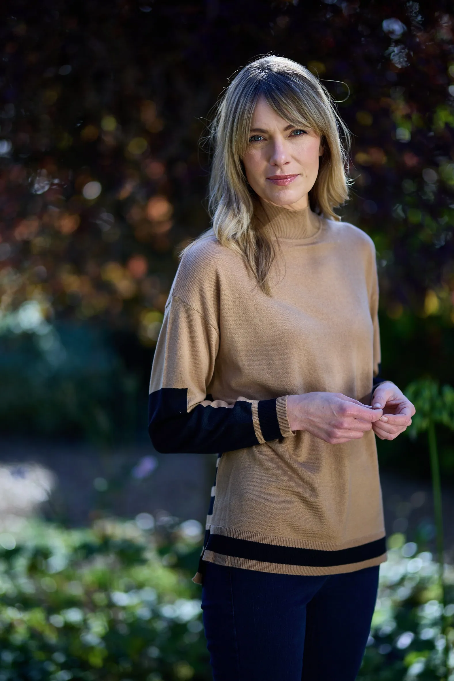 Marina V Womens Jumper - Black or Camel/black