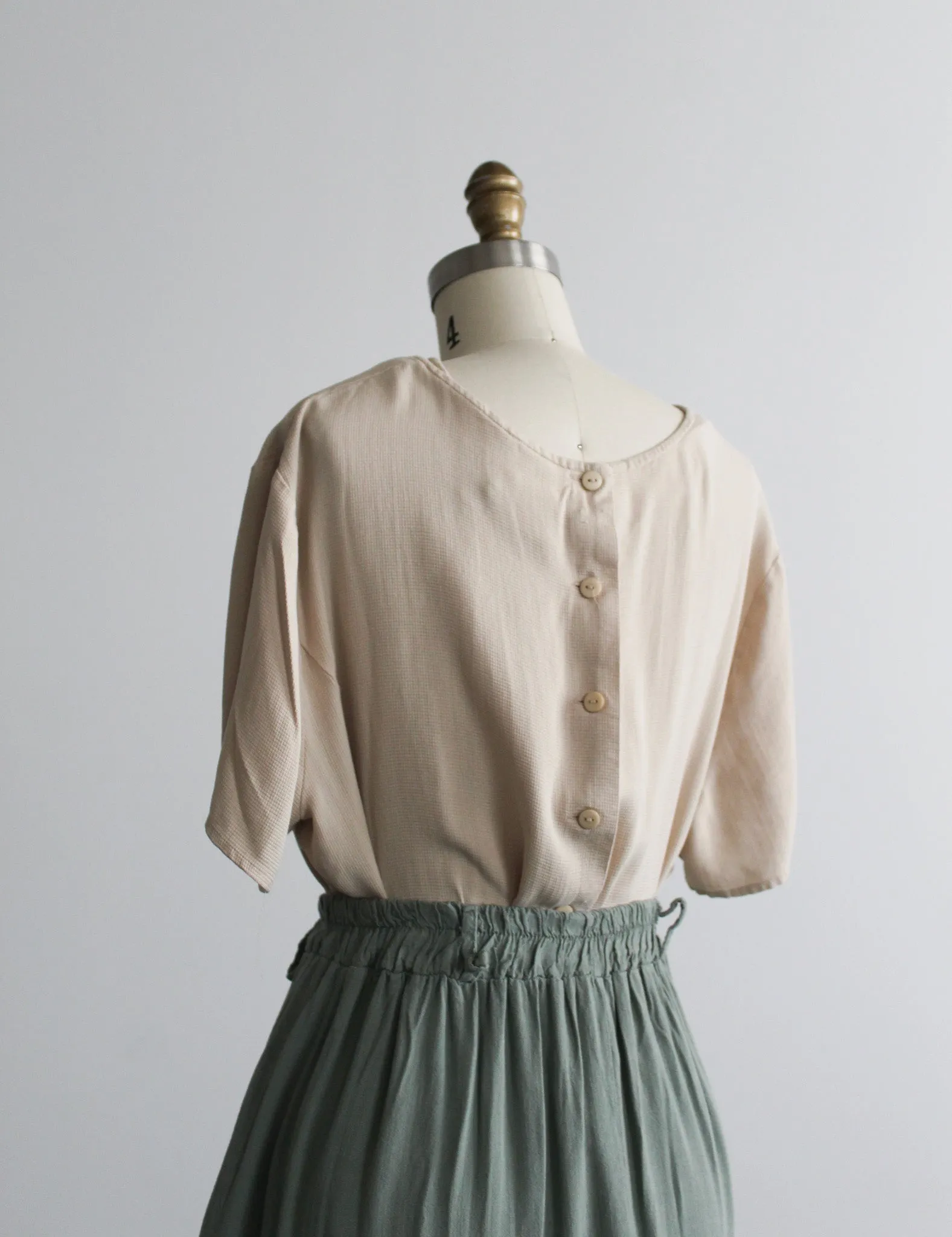 meadowlark silk tee 1919 Vintage