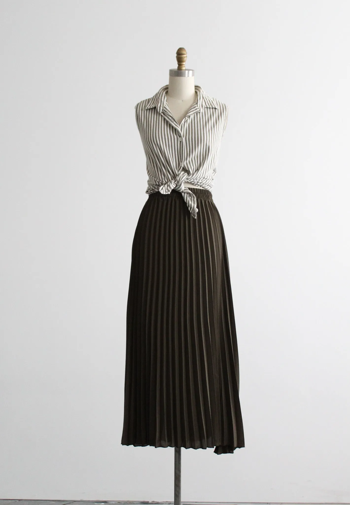 olive branch striped button up 1919 Vintage
