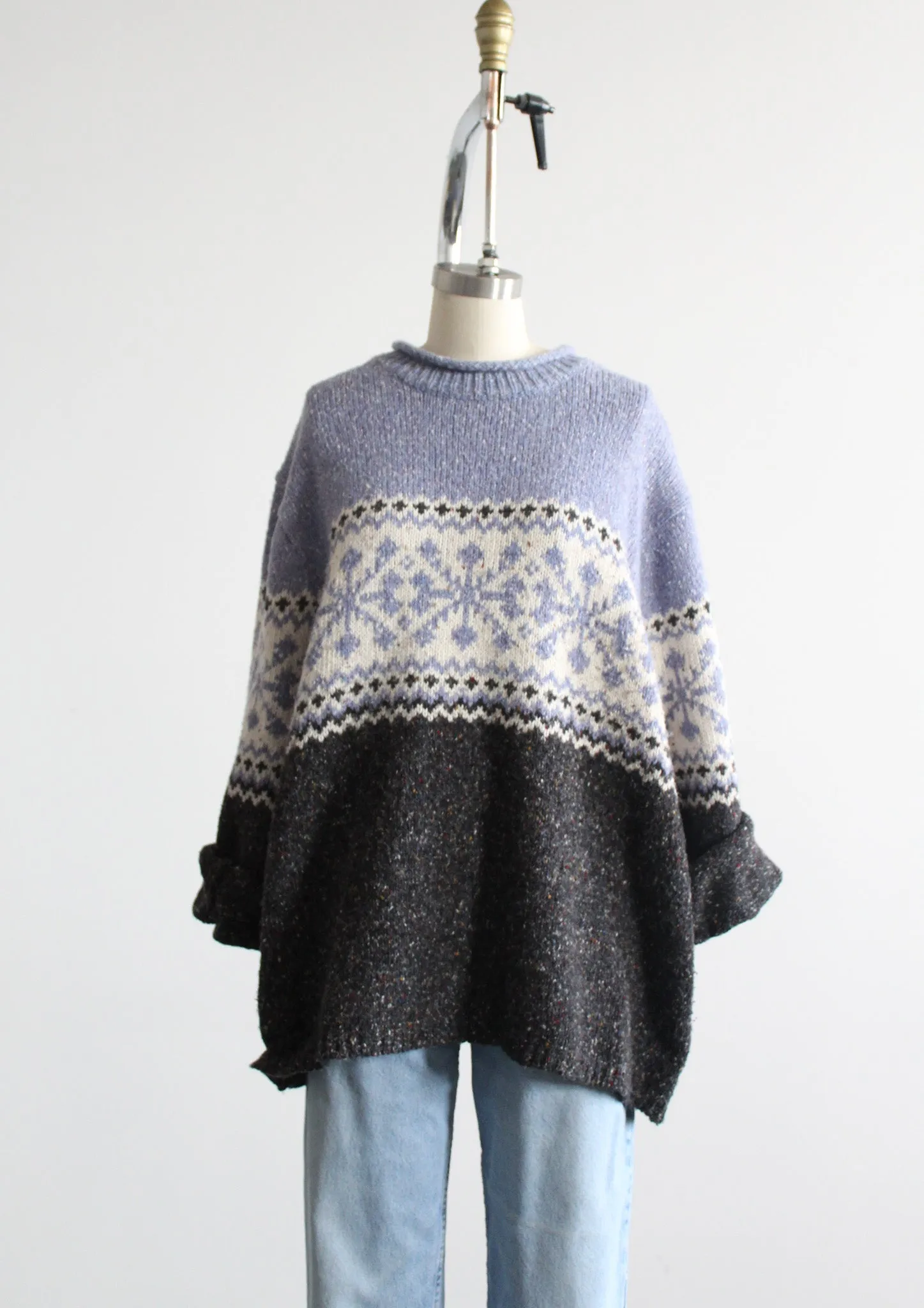 ski lodge sweater 1919 Vintage